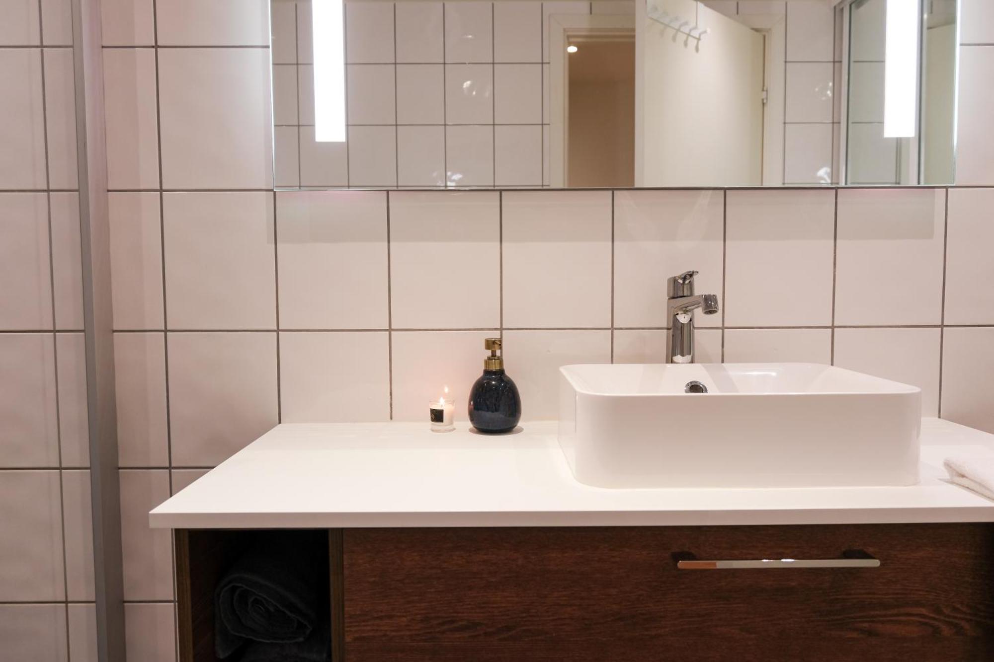 Modern Comfort In The Heart Of Bergen Extérieur photo
